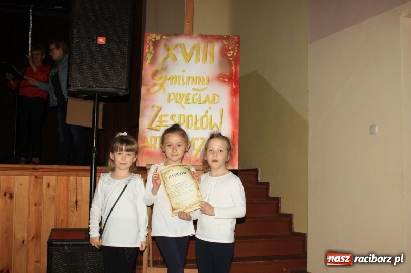 Zdjęcie w galerii na portalu naszraciborz.pl: Najmłodsi artyści z gminy Krzanowice mieli dziś swój festiwal wiadomości z regionu