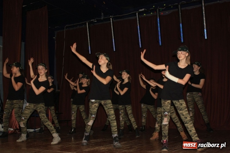 Zdjęcie w galerii na portalu naszraciborz.pl: Najmłodsi artyści z gminy Krzanowice mieli dziś swój festiwal wiadomości z regionu