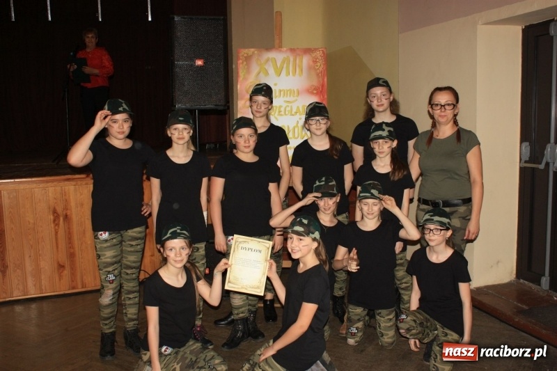 Zdjęcie w galerii na portalu naszraciborz.pl: Najmłodsi artyści z gminy Krzanowice mieli dziś swój festiwal wiadomości z regionu