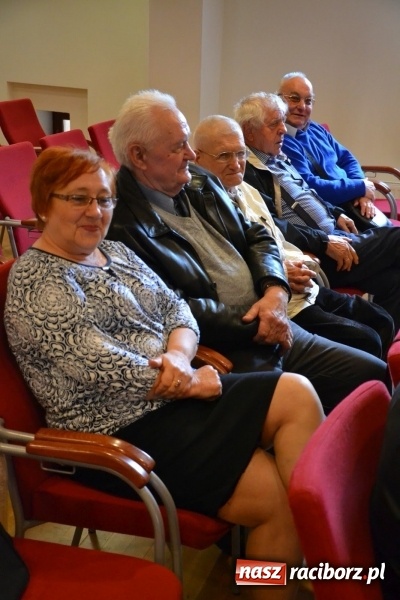 Zdjęcie w galerii na portalu naszraciborz.pl: Wiem, co podpisuję - spotkanie dla seniorów na Zamku Piastowskim wiadomości z regionu