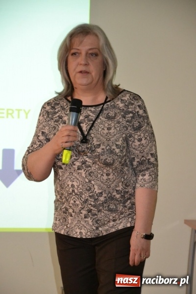 Zdjęcie w galerii na portalu naszraciborz.pl: Wiem, co podpisuję - spotkanie dla seniorów na Zamku Piastowskim wiadomości z regionu