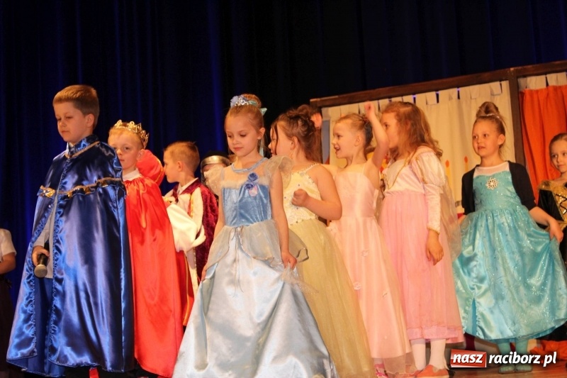 Zdjęcie w galerii na portalu naszraciborz.pl: Tańcz, nie żałuj podłogi, czyli VI Gminny Konkurs Taneczny w Kuźni Raciborskiej wiadomości z regionu