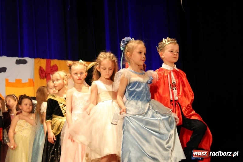 Zdjęcie w galerii na portalu naszraciborz.pl: Tańcz, nie żałuj podłogi, czyli VI Gminny Konkurs Taneczny w Kuźni Raciborskiej wiadomości z regionu