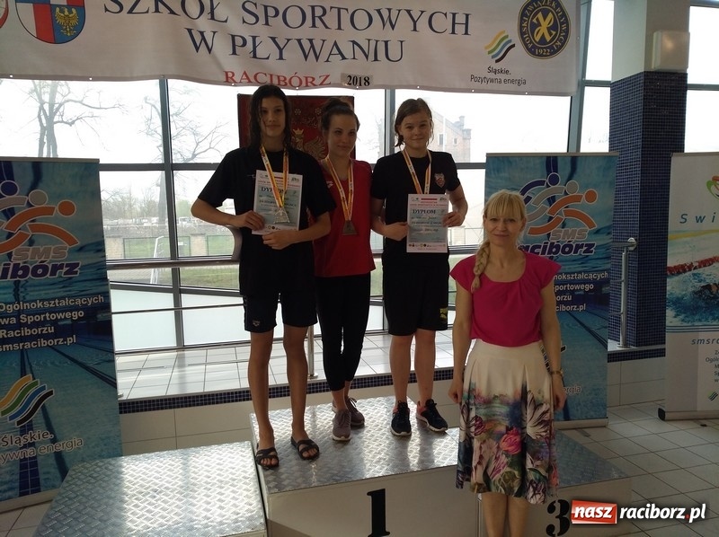Zdjęcie w galerii na portalu naszraciborz.pl: Pływanie. Drugie miejsce Gimnazjum Mistrzostwa Sportowego w Raciborzu  wiadomości z regionu