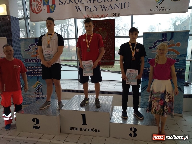 Zdjęcie w galerii na portalu naszraciborz.pl: Pływanie. Drugie miejsce Gimnazjum Mistrzostwa Sportowego w Raciborzu  wiadomości z regionu