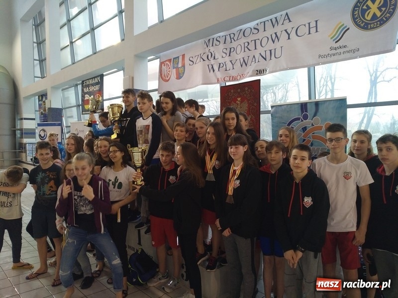 Zdjęcie w galerii na portalu naszraciborz.pl: Pływanie. Drugie miejsce Gimnazjum Mistrzostwa Sportowego w Raciborzu  wiadomości z regionu