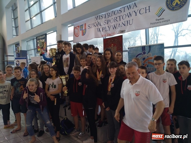 Zdjęcie w galerii na portalu naszraciborz.pl: Pływanie. Drugie miejsce Gimnazjum Mistrzostwa Sportowego w Raciborzu  wiadomości z regionu