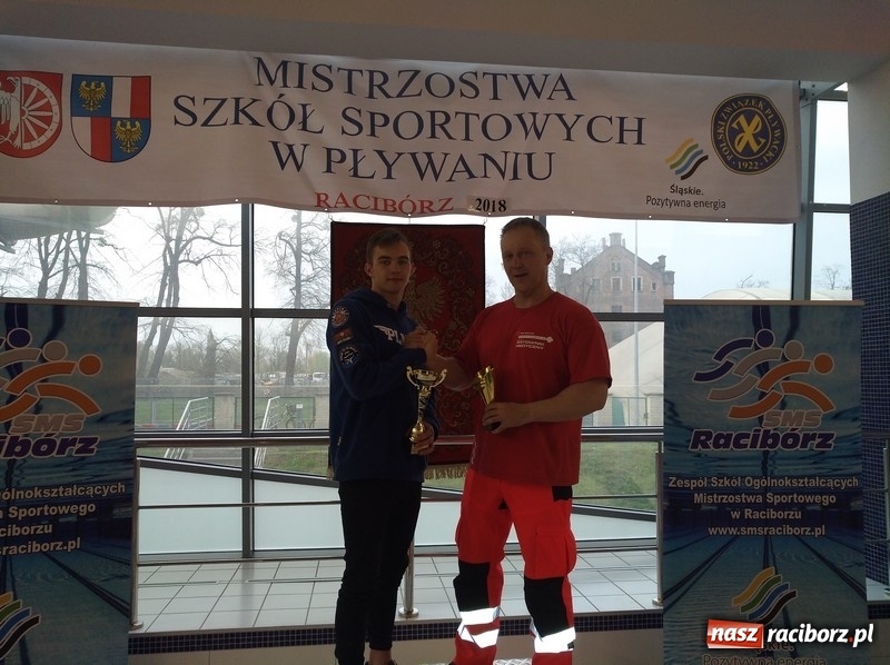 Zdjęcie w galerii na portalu naszraciborz.pl: Pływanie. Drugie miejsce Gimnazjum Mistrzostwa Sportowego w Raciborzu  wiadomości z regionu
