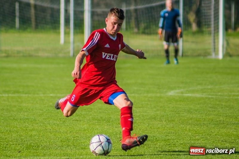 Zdjęcie w galerii na portalu naszraciborz.pl: Samobój ustawił mecz. Gaszowice z Pucharem Polski na szczeblu Podokręgu wiadomości z regionu