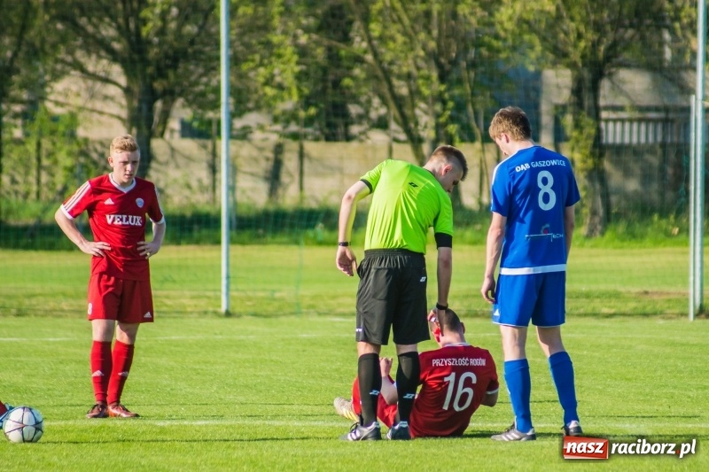 Zdjęcie w galerii na portalu naszraciborz.pl: Samobój ustawił mecz. Gaszowice z Pucharem Polski na szczeblu Podokręgu wiadomości z regionu