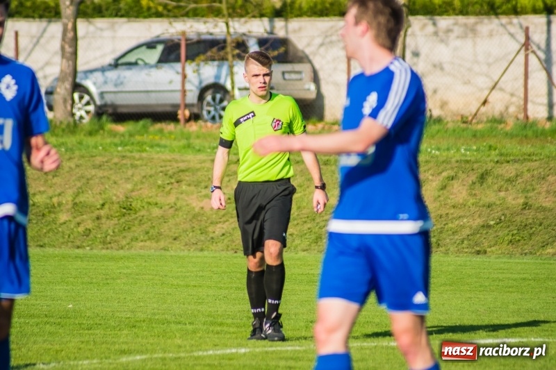 Zdjęcie w galerii na portalu naszraciborz.pl: Samobój ustawił mecz. Gaszowice z Pucharem Polski na szczeblu Podokręgu wiadomości z regionu