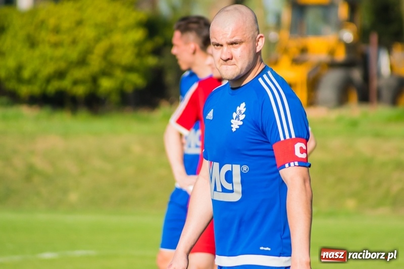 Zdjęcie w galerii na portalu naszraciborz.pl: Samobój ustawił mecz. Gaszowice z Pucharem Polski na szczeblu Podokręgu wiadomości z regionu