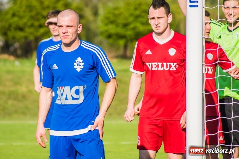 Zdjęcie w galerii na portalu naszraciborz.pl: Samobój ustawił mecz. Gaszowice z Pucharem Polski na szczeblu Podokręgu wiadomości z regionu