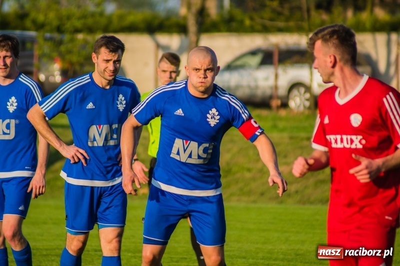 Zdjęcie w galerii na portalu naszraciborz.pl: Samobój ustawił mecz. Gaszowice z Pucharem Polski na szczeblu Podokręgu wiadomości z regionu