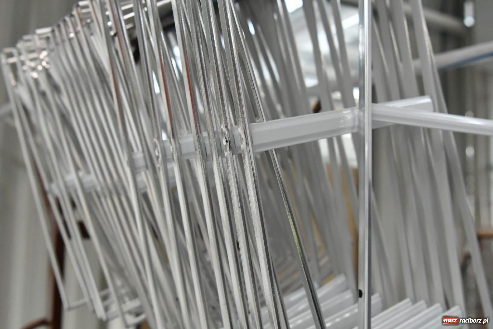 Zdjęcie w galerii na portalu naszraciborz.pl: Eko-Okna S.A. rozbudowują dział szyb zespolonych. Firma poszukuje pracowników wiadomości z regionu