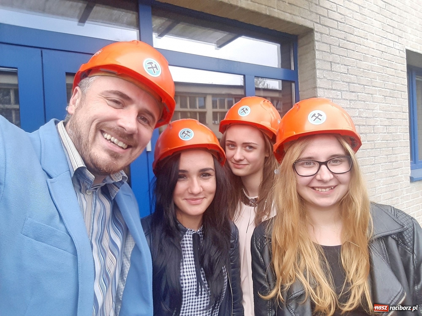 Zdjęcie w galerii na portalu naszraciborz.pl: Julia Niemira-Adamczyk z CKZiU nr 1 wśród dwudziestu najlepszych w Polsce wiadomości z regionu