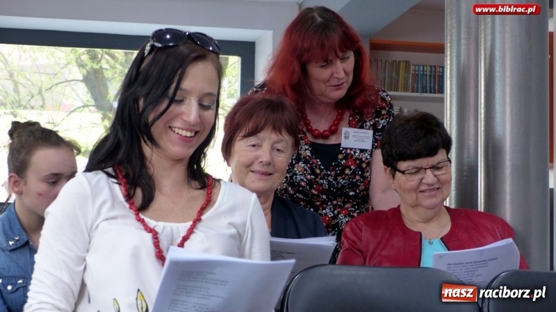 Zdjęcie w galerii na portalu naszraciborz.pl: Na ludowo w Klubie Przyjaciół Biblioteki na Ostrogu wiadomości z regionu