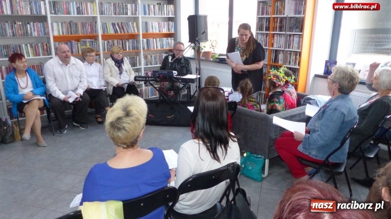 Zdjęcie w galerii na portalu naszraciborz.pl: Na ludowo w Klubie Przyjaciół Biblioteki na Ostrogu wiadomości z regionu