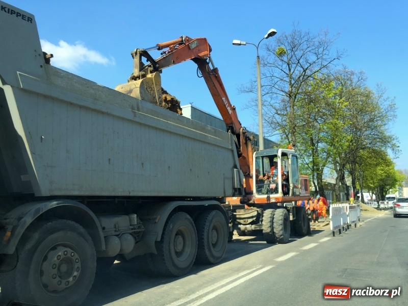 Zdjęcie w galerii na portalu naszraciborz.pl: Utrudnienia w ruchu na ulicy Kościuszki  wiadomości z regionu
