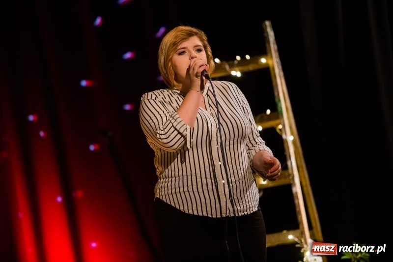 Zdjęcie w galerii na portalu naszraciborz.pl: Na wiosenną nutę w Młodzieżowym Domu Kultury w Raciborzu wiadomości z regionu