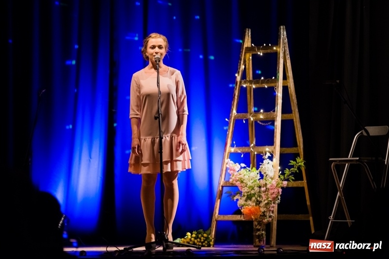 Zdjęcie w galerii na portalu naszraciborz.pl: Na wiosenną nutę w Młodzieżowym Domu Kultury w Raciborzu wiadomości z regionu