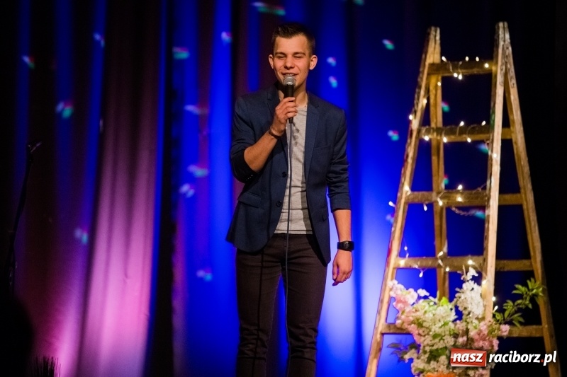 Zdjęcie w galerii na portalu naszraciborz.pl: Na wiosenną nutę w Młodzieżowym Domu Kultury w Raciborzu wiadomości z regionu