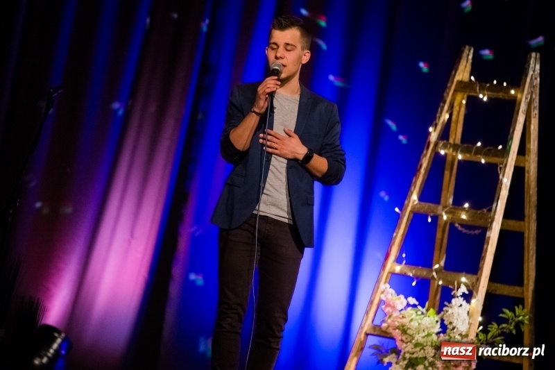 Zdjęcie w galerii na portalu naszraciborz.pl: Na wiosenną nutę w Młodzieżowym Domu Kultury w Raciborzu wiadomości z regionu