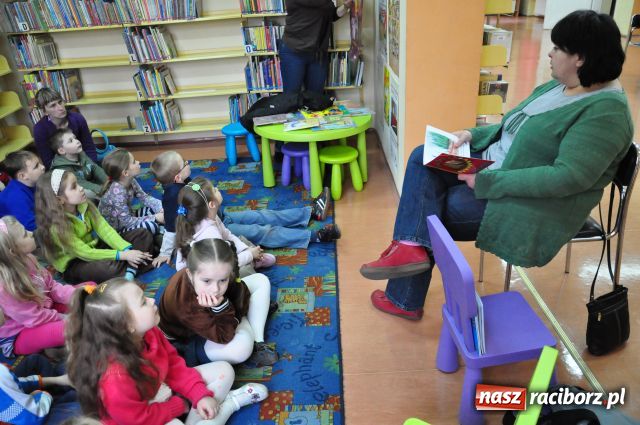 Zdjęcie w galerii na portalu naszraciborz.pl: O Fasolce, Kropelce i Ćmie... wiadomości z regionu