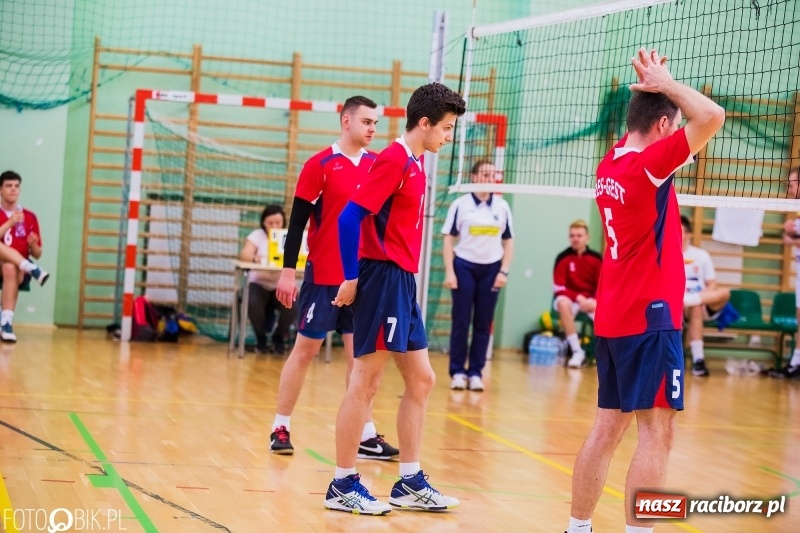 Zdjęcie w galerii na portalu naszraciborz.pl: Eliminacje Mistrzostw Polski w Siatkówce Niesłyszących w Arenie Rafako wiadomości z regionu