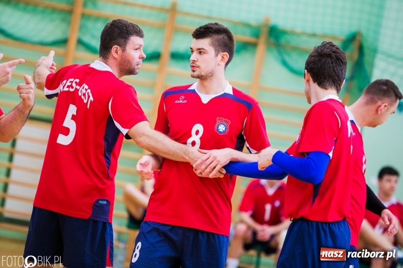 Zdjęcie w galerii na portalu naszraciborz.pl: Eliminacje Mistrzostw Polski w Siatkówce Niesłyszących w Arenie Rafako wiadomości z regionu