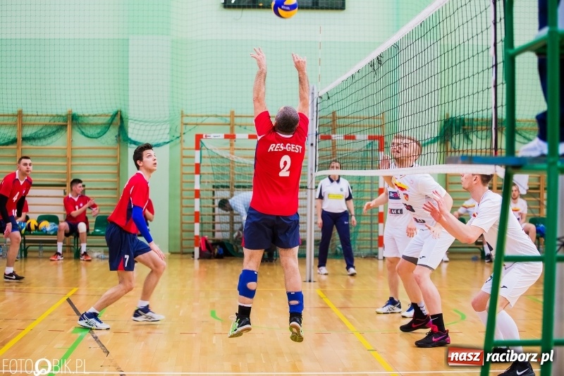 Zdjęcie w galerii na portalu naszraciborz.pl: Eliminacje Mistrzostw Polski w Siatkówce Niesłyszących w Arenie Rafako wiadomości z regionu