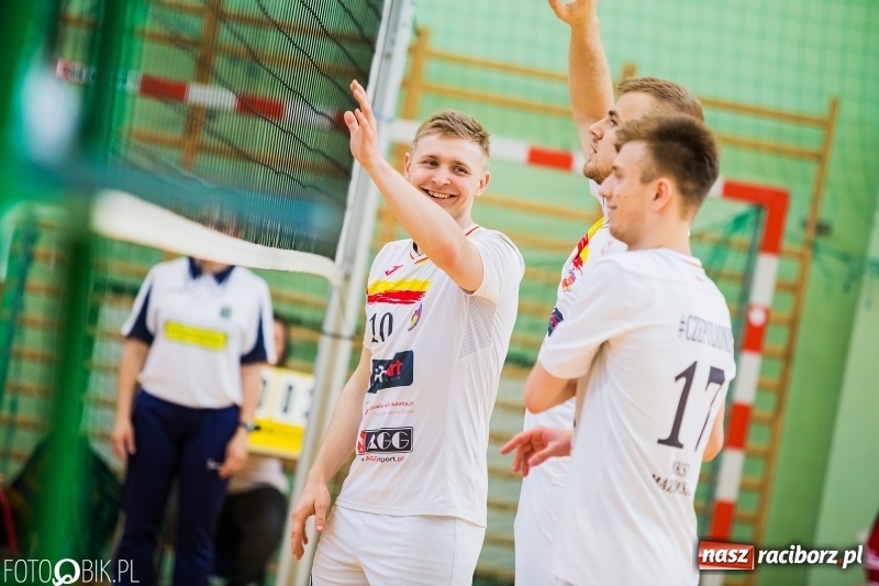 Zdjęcie w galerii na portalu naszraciborz.pl: Eliminacje Mistrzostw Polski w Siatkówce Niesłyszących w Arenie Rafako wiadomości z regionu