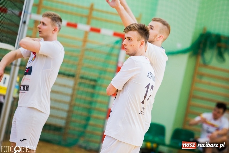 Zdjęcie w galerii na portalu naszraciborz.pl: Eliminacje Mistrzostw Polski w Siatkówce Niesłyszących w Arenie Rafako wiadomości z regionu