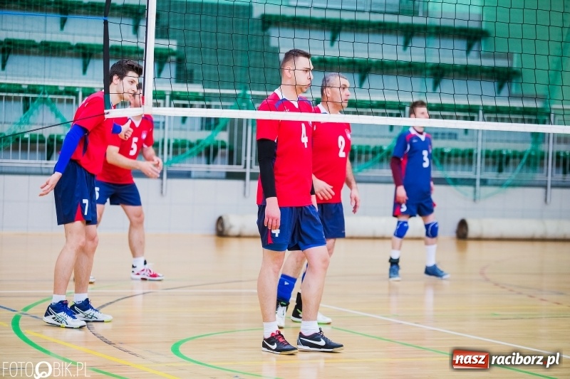 Zdjęcie w galerii na portalu naszraciborz.pl: Eliminacje Mistrzostw Polski w Siatkówce Niesłyszących w Arenie Rafako wiadomości z regionu