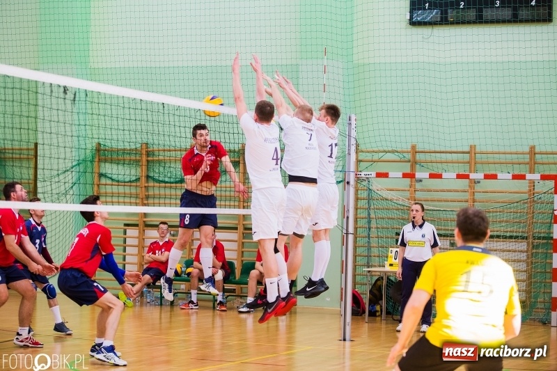 Zdjęcie w galerii na portalu naszraciborz.pl: Eliminacje Mistrzostw Polski w Siatkówce Niesłyszących w Arenie Rafako wiadomości z regionu