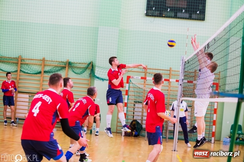 Zdjęcie w galerii na portalu naszraciborz.pl: Eliminacje Mistrzostw Polski w Siatkówce Niesłyszących w Arenie Rafako wiadomości z regionu