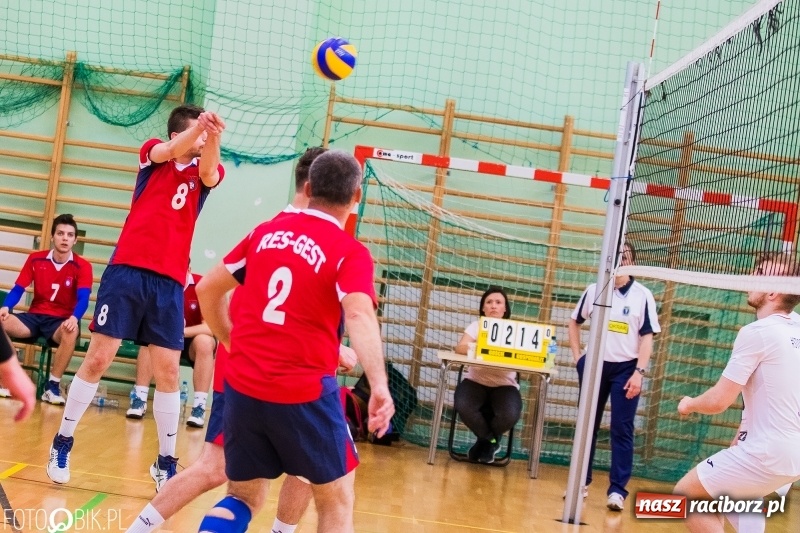 Zdjęcie w galerii na portalu naszraciborz.pl: Eliminacje Mistrzostw Polski w Siatkówce Niesłyszących w Arenie Rafako wiadomości z regionu