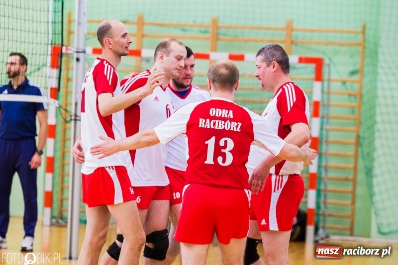 Zdjęcie w galerii na portalu naszraciborz.pl: Eliminacje Mistrzostw Polski w Siatkówce Niesłyszących w Arenie Rafako wiadomości z regionu