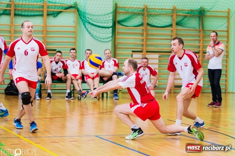 Zdjęcie w galerii na portalu naszraciborz.pl: Eliminacje Mistrzostw Polski w Siatkówce Niesłyszących w Arenie Rafako wiadomości z regionu