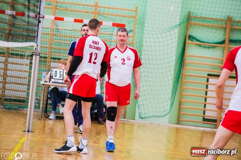 Zdjęcie w galerii na portalu naszraciborz.pl: Eliminacje Mistrzostw Polski w Siatkówce Niesłyszących w Arenie Rafako wiadomości z regionu