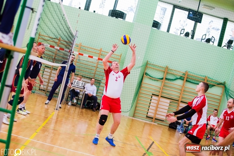 Zdjęcie w galerii na portalu naszraciborz.pl: Eliminacje Mistrzostw Polski w Siatkówce Niesłyszących w Arenie Rafako wiadomości z regionu