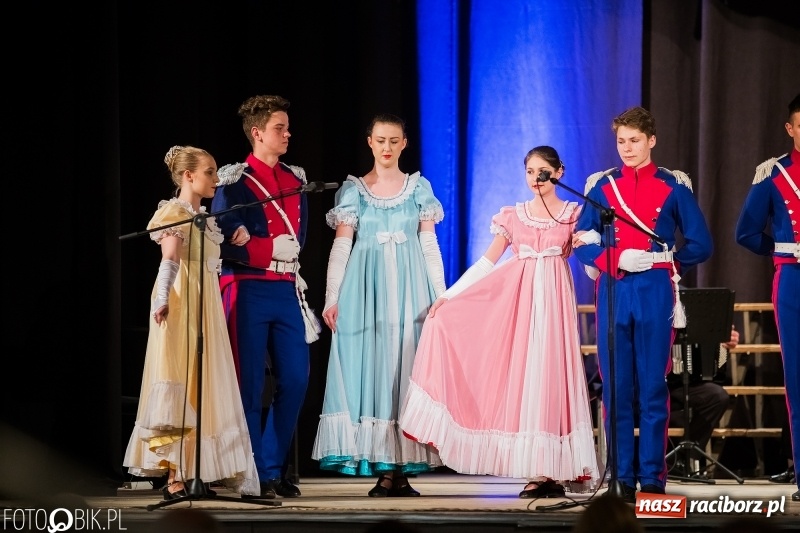 Zdjęcie w galerii na portalu naszraciborz.pl: XIV Festiwal Pieśni Stanisława Moniuszki w Domu Kultury Strzecha wiadomości z regionu