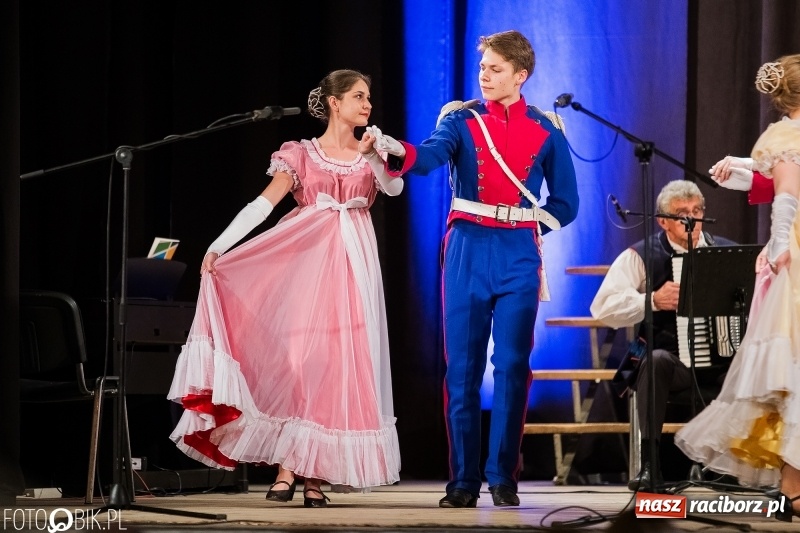 Zdjęcie w galerii na portalu naszraciborz.pl: XIV Festiwal Pieśni Stanisława Moniuszki w Domu Kultury Strzecha wiadomości z regionu