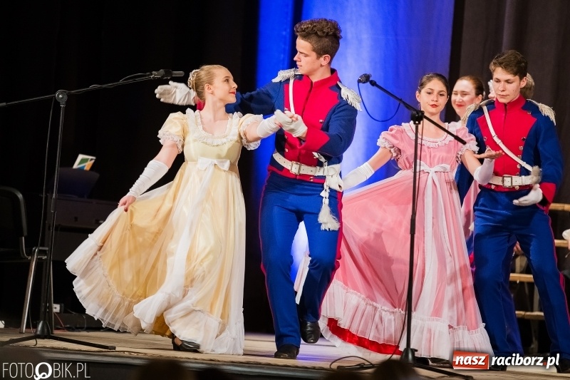 Zdjęcie w galerii na portalu naszraciborz.pl: XIV Festiwal Pieśni Stanisława Moniuszki w Domu Kultury Strzecha wiadomości z regionu