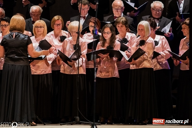 Zdjęcie w galerii na portalu naszraciborz.pl: XIV Festiwal Pieśni Stanisława Moniuszki w Domu Kultury Strzecha wiadomości z regionu