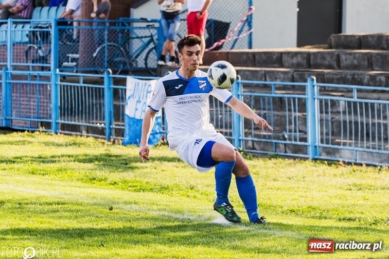 Zdjęcie w galerii na portalu naszraciborz.pl: Dwa gole Czerepaka uratowały remis dla Unii wiadomości z regionu