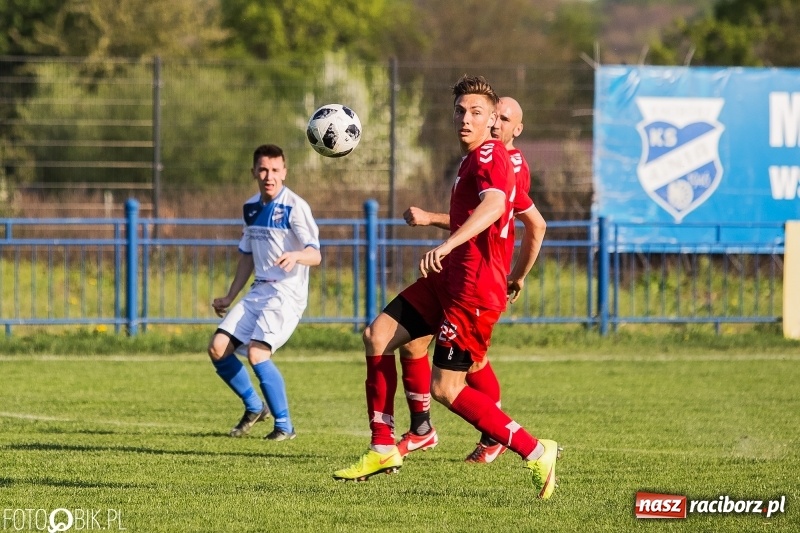 Zdjęcie w galerii na portalu naszraciborz.pl: Dwa gole Czerepaka uratowały remis dla Unii wiadomości z regionu