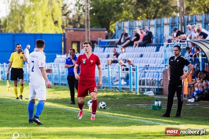 Zdjęcie w galerii na portalu naszraciborz.pl: Dwa gole Czerepaka uratowały remis dla Unii wiadomości z regionu