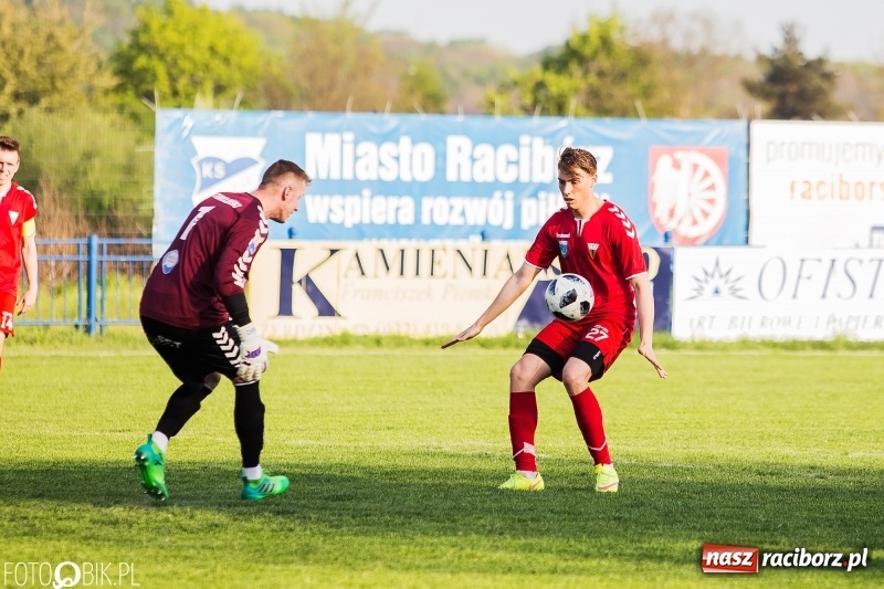 Zdjęcie w galerii na portalu naszraciborz.pl: Dwa gole Czerepaka uratowały remis dla Unii wiadomości z regionu