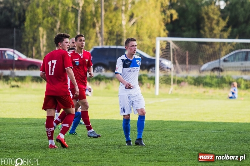 Zdjęcie w galerii na portalu naszraciborz.pl: Dwa gole Czerepaka uratowały remis dla Unii wiadomości z regionu